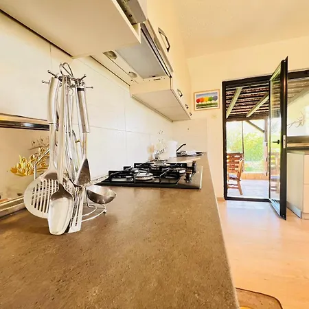 아파트 Peaceful Family House With Terrace And Garden In