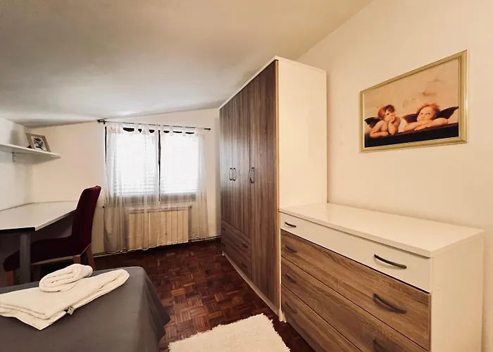 아파트 Peaceful Family House With Terrace And Garden In