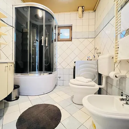 Apartment With Garden And Terrace