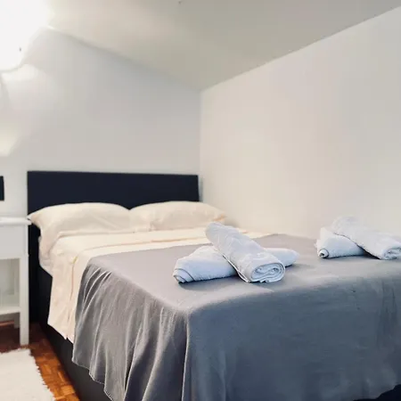 Apartamento Apartment With Garden And Terrace *