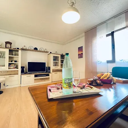 Apartment With Garden And Terrace Apartamento Pula